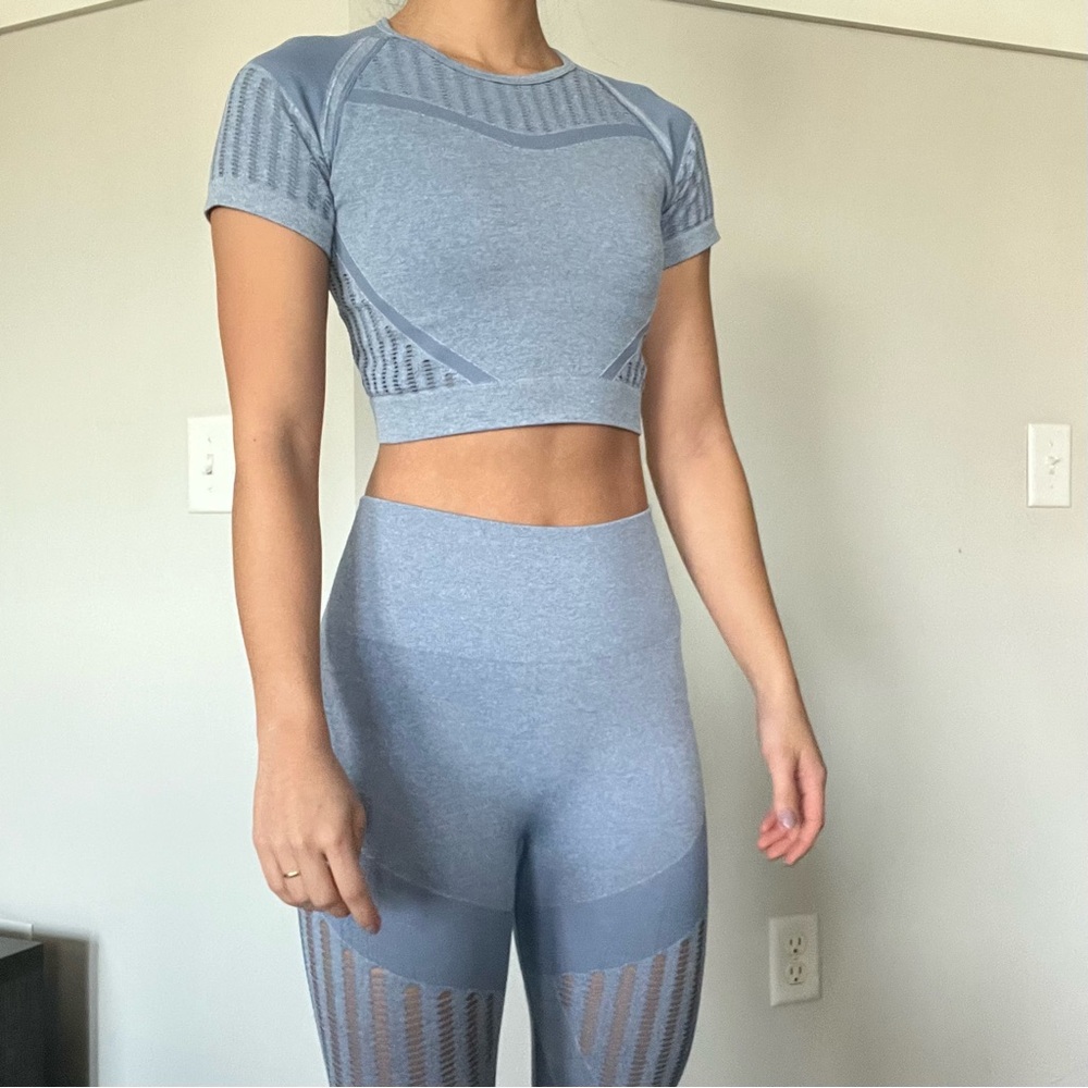 Light Blue Women’s Seamless Activewear Set of 2 Size S